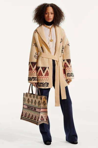 Look 14